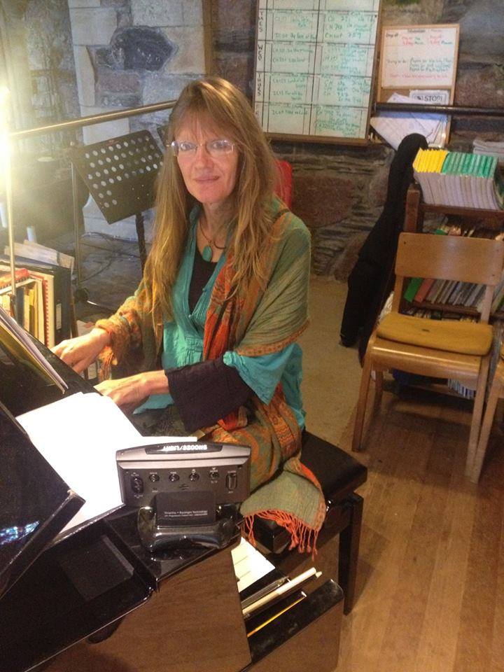Picture of Carol Donaldson composing
